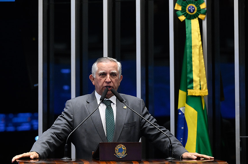 Izalci critica acordo para salvar BRB e cobra apuração de prejuízos — Senado Notícias