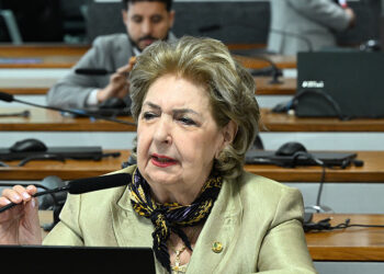 CDH aprova campanha de incentivo à participação feminina em eleições — Senado Notícias