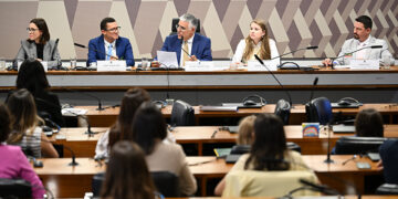 Defensores do ensino domiciliar pedem regulamentação em debate na CDH — Senado Notícias