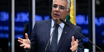 Para Girão, revelações sobre caso Master têm impacto de ‘hecatombe política’ — Senado Notícias