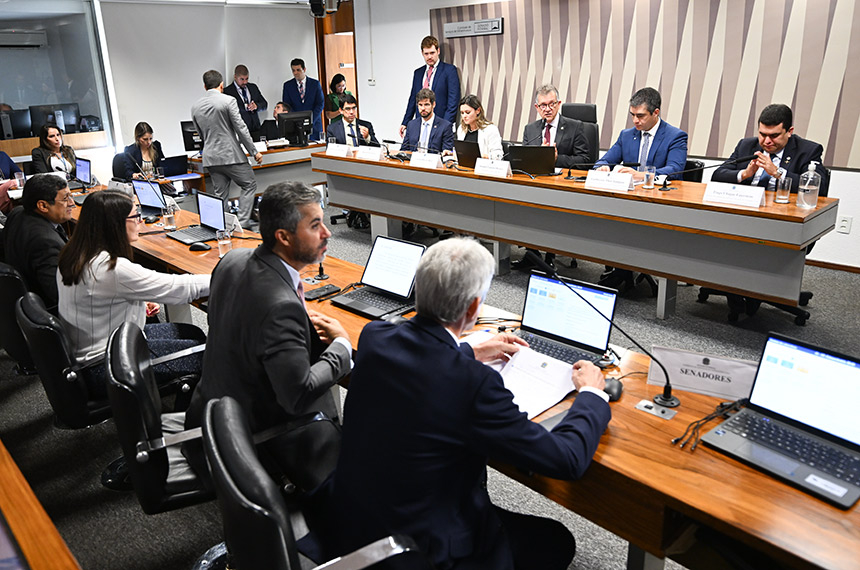 Avança projeto que impede bloqueio de gastos de agências reguladoras — Senado Notícias