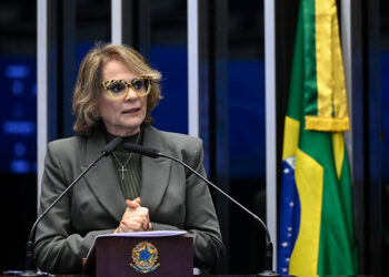 Damares alerta para aumento da violência contra idosos — Senado Notícias