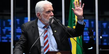 Aprovada transferência simbólica da sede do governo para Salvador em 2 de julho — Senado Notícias