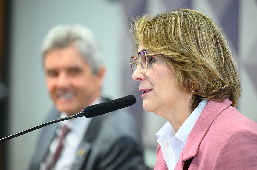 Cobertura integral do autismo no SUS passa na CDH — Senado Notícias