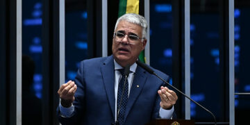 Girão elogia ministros do STF que decidiram manter prisões no caso Master — Senado Notícias