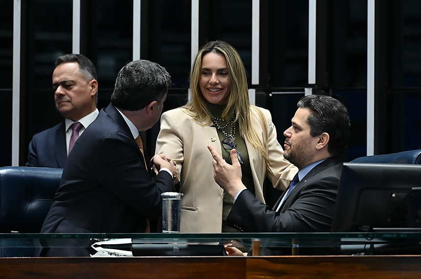 Senado aprova banco de boas práticas para combater violência contra a mulher — Senado Notícias