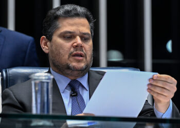 Davi sinaliza votação da PEC dos agentes de saúde para a próxima semana — Senado Notícias
