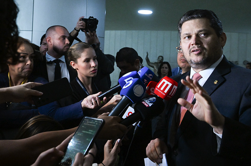 Davi Alcolumbre manifesta apoio a Jaques Wagner e defende presunção de inocência — Senado Notícias