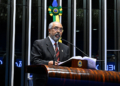 Paim comemora fim da idade mínima para aposentadoria em atividades insalubres — Senado Notícias
