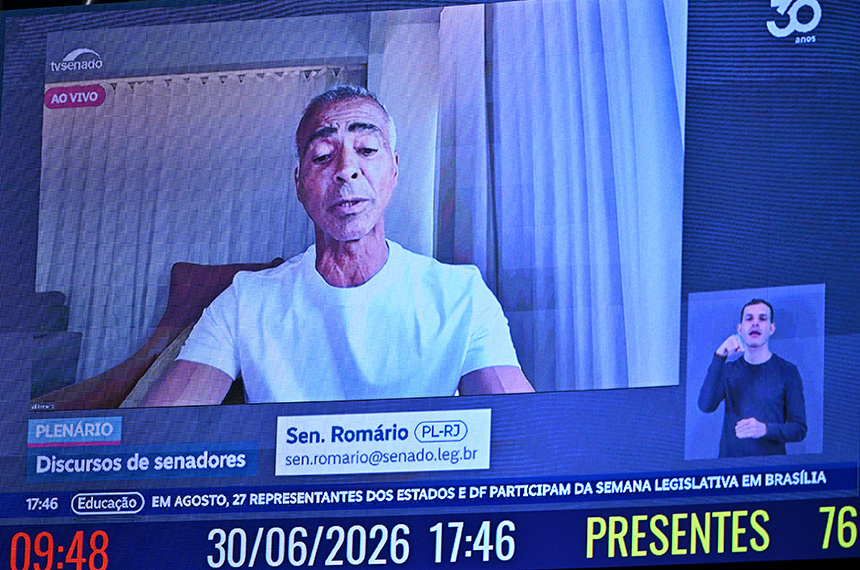 Romário defende fim da escala 6×1 e anuncia devolução de salário — Senado Notícias