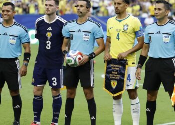 CBF envia ofício contestando gol anulado de Vini Jr. contra Escócia