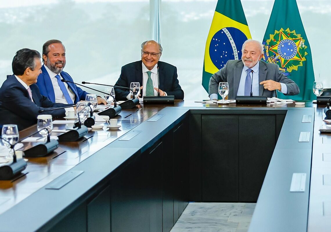 Governo prevê aumento de etanol na gasolina de 30% para até 32%