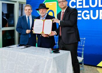 Lula cria plataforma para coibir roubos de celulares e vendas ilegais