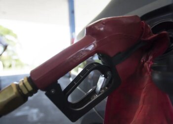 Governo inicia retirada gradual de subsídios aos combustíveis