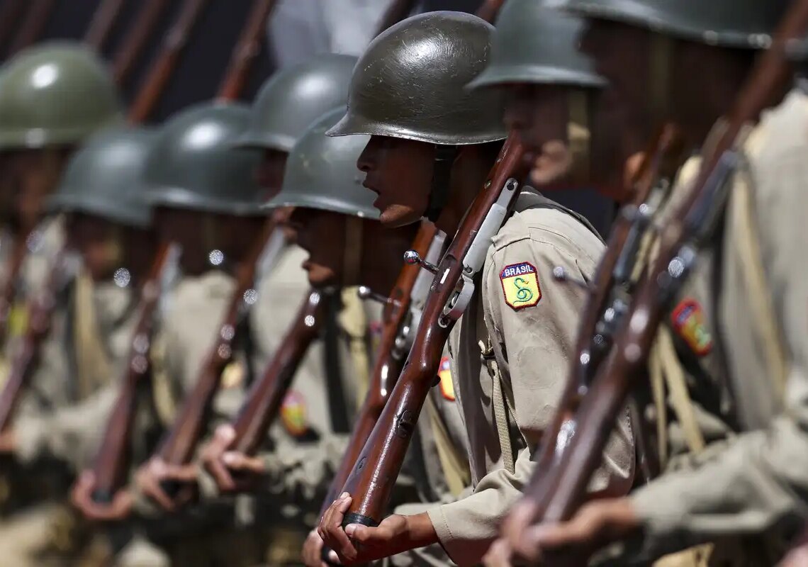 Exército mantém patrulha de fronteiras mesmo com bloqueio do orçamento