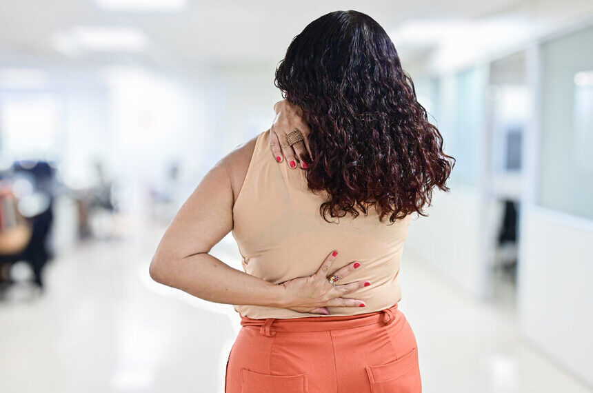 Pessoas com dor crônica terão atendimento integral garantido pelo SUS — Senado Notícias