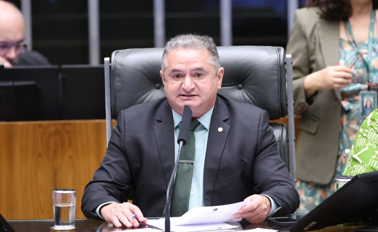 Projeto determina manutenção e cercamento de imóveis urbanos abandonados – Notícias
