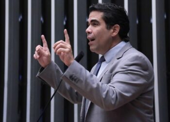 Comissão aprova diretriz de mobilidade urbana para profissionais da educação básica e superior – Notícias