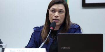 Comissão aprova mudanças do Senado em projeto que garante acesso de pessoa com deficiência a praia – Notícias
