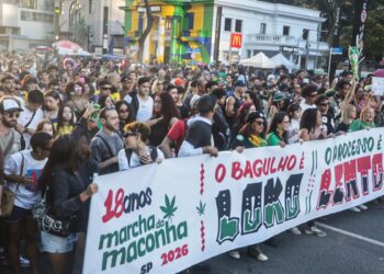 Marcha em São Paulo pede legalização da maconha