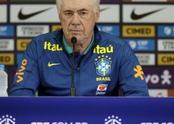 Wesley é cortado da Seleção Brasileira por lesão em amistoso