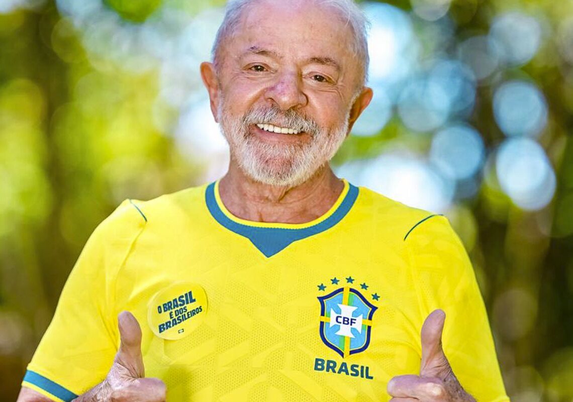 Lula pede para seleção do Brasil “jogar com a alma” na Copa do Mundo