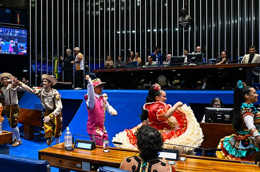 Sessão pelo Dia Nacional do Quadrilheiro Junino tem homenagens e reivindicações — Senado Notícias