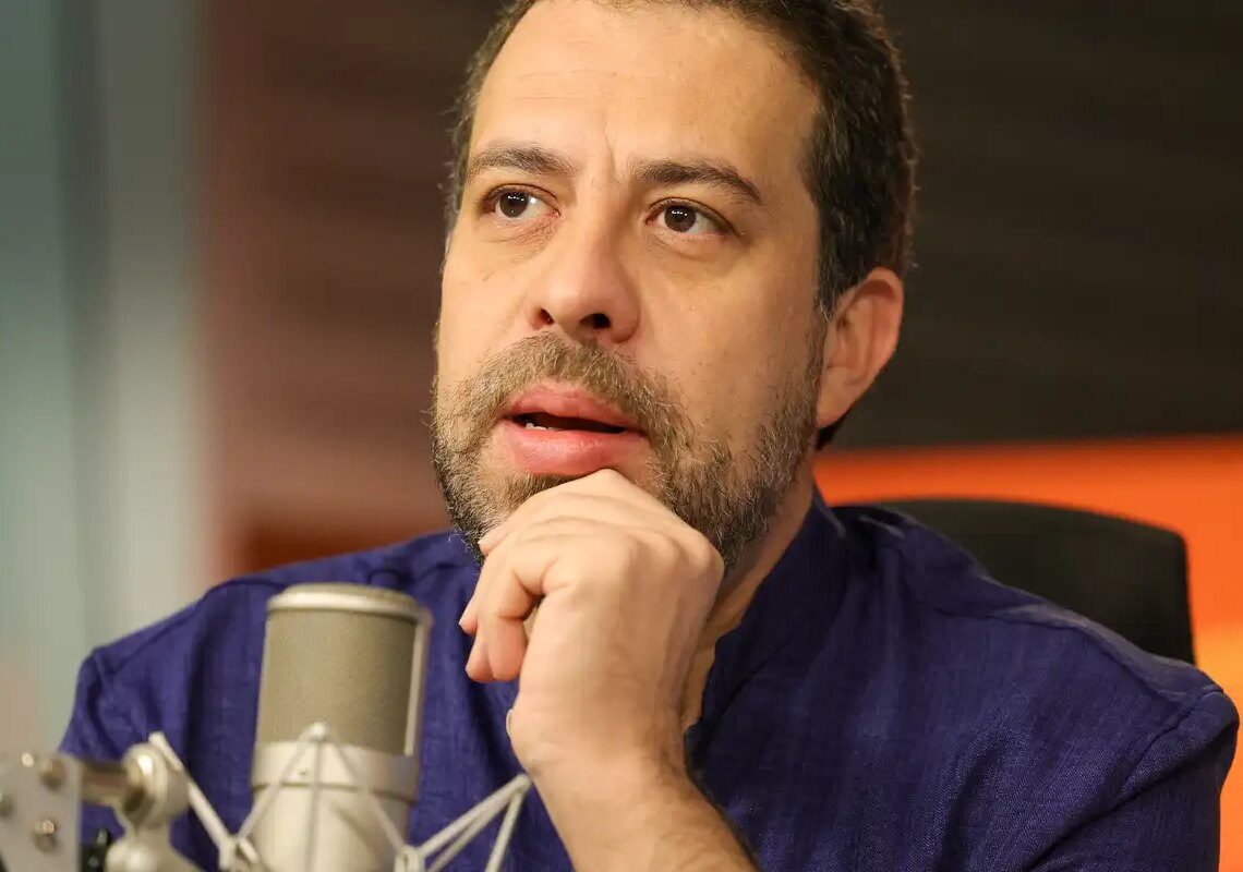 Boulos critica lobbies contra o fim da escala 6 por 1 e o Move Brasil