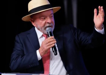 Lula parabeniza Colômbia após eleição com vitória da direita