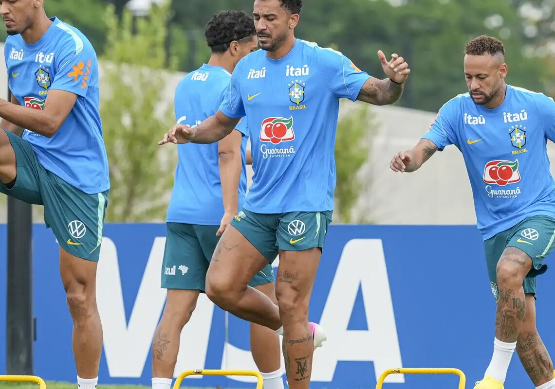 Brasil faz penúltimo treino e viaja para o Texas onde enfrenta Japão