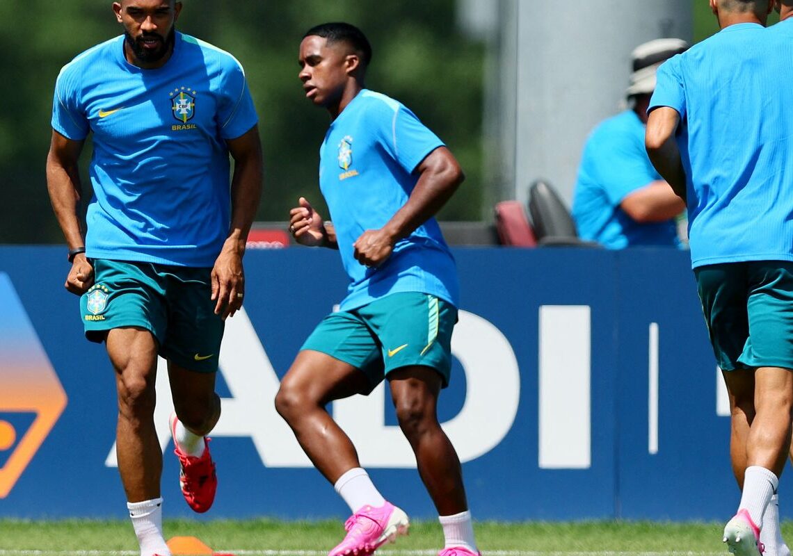 Sem Neymar, Brasil finaliza preparação para estreia na Copa no sábado