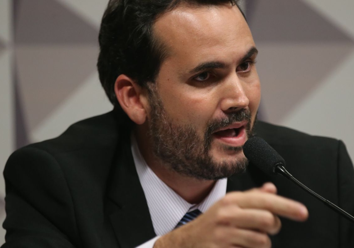 Subsídio de R$ 0,35 ao diesel não será retomado, diz ministro