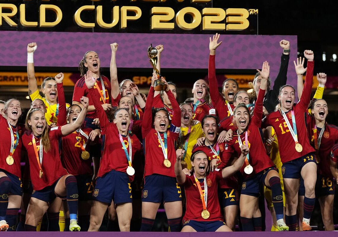 Finalista da Copa masculina, Espanha pode “unificar” títulos mundiais