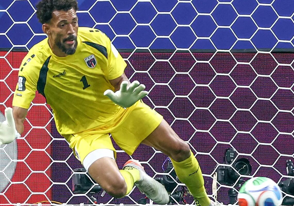 Vozinha, goleiro de Cabo Verde na Copa, acerta com Colo Colo do Chile