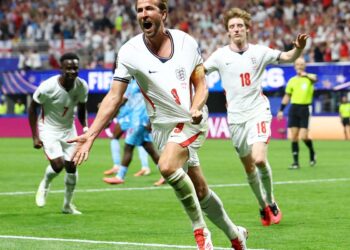 Inglaterra elimina RD Congo com dois gols de Kane e avança às oitavas