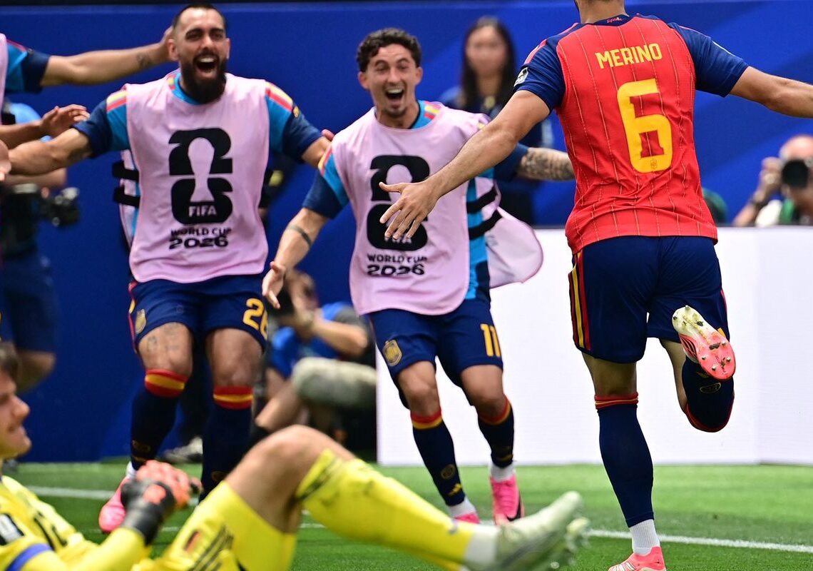 Merino decide outra vez, Espanha vai à semifinal e frustra sonho belga