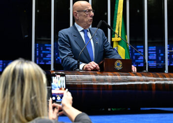 Senado aprova criação de prêmio a municípios que investirem na Defesa Civil — Senado Notícias