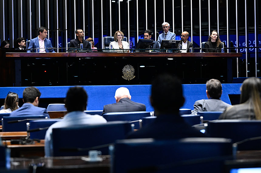 Sessão pelos 15 anos da ONG Gerando Falcões reconhece atuação apartidária — Senado Notícias