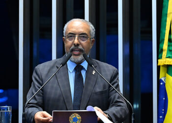 Paim defende votação da PEC que acaba com a escala 6×1 — Senado Notícias