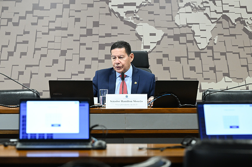 CCT aprova 24 autorizações e renovações de rádios comunitárias — Senado Notícias