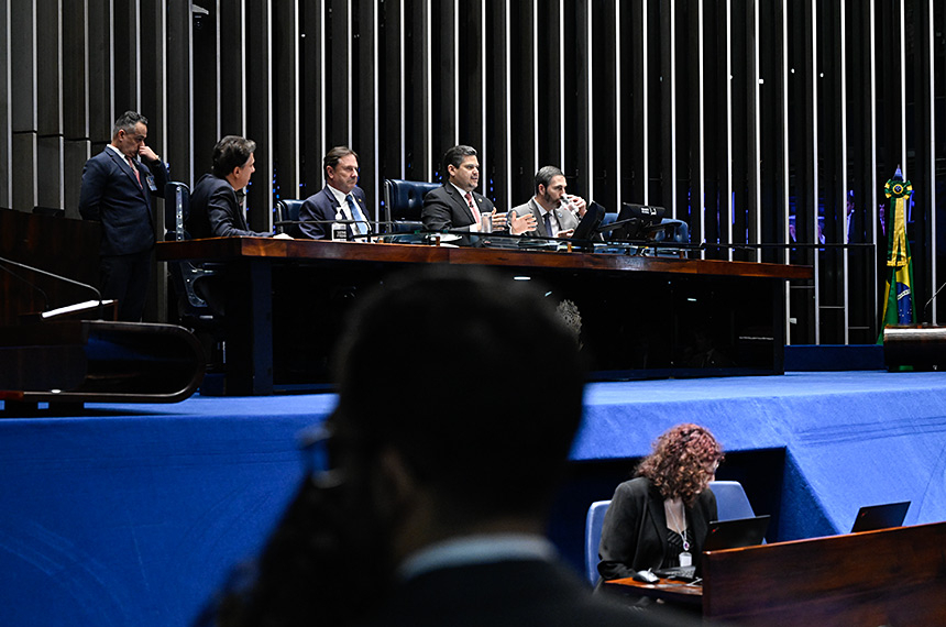 Senado aprova MP que destina parte da arrecadação com bets para Polícia Federal — Senado Notícias