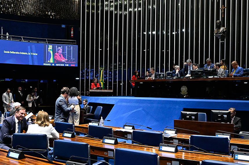 Senado aprova projeto que obriga governo a divulgar o Ligue 180 — Senado Notícias