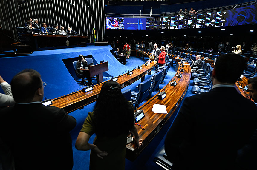 Senado aprova transformação de Cefets de MG e RJ em universidades tecnológicas — Senado Notícias