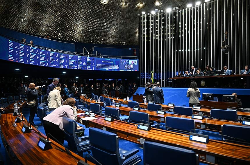 Senado pode votar na quarta aumento de penas para crimes contra professores e médicos — Senado Notícias