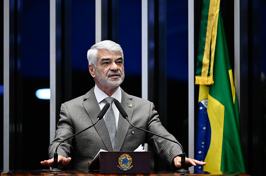 Humberto Costa anuncia reunião pela retomada da obra da Transnordestina — Senado Notícias