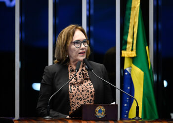 Zenaide elogia Conexão Lilás, iniciativa do Senado em defesa das mulheres — Senado Notícias