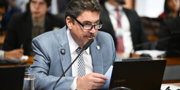 CSP aprova agravante para crime cometido com participação de menor de 18 anos — Senado Notícias