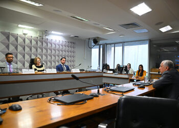 Falta de integração dificulta proteção a crianças e adolescentes, aponta CDH — Senado Notícias