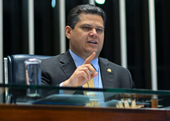 Projeto que altera regras sobre disputa entre Fisco e contribuintes é retirado de pauta — Senado Notícias
