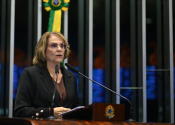 Damares faz balanço de atividades da CDH no primeiro semestre — Senado Notícias